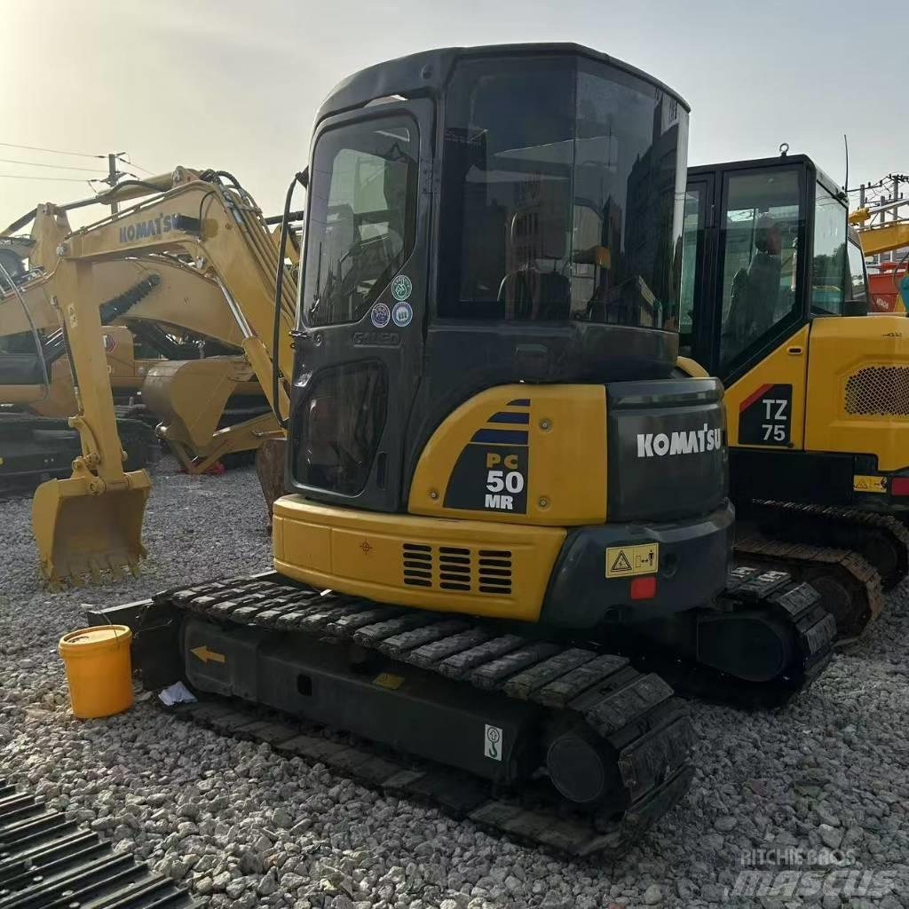 Komatsu 50-2 Pásová rýpadla