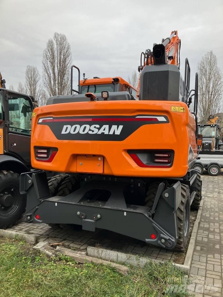 Doosan DX 170 W-7 Kolová rýpadla