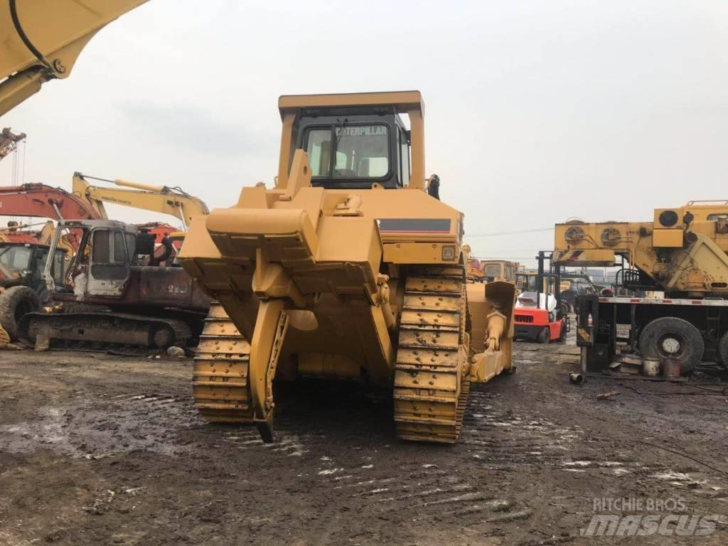 CAT D8N Pásové dozery
