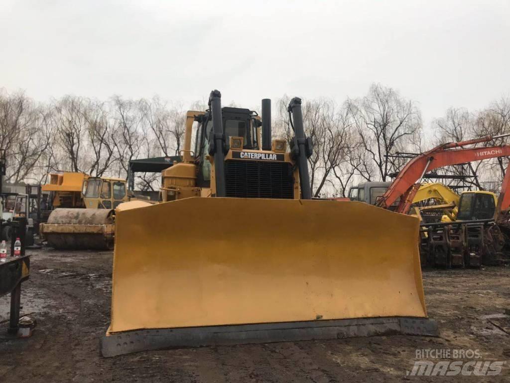 CAT D8N Pásové dozery