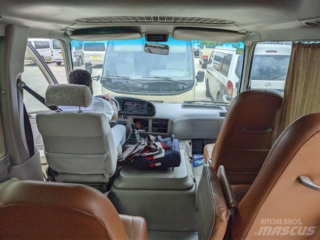 Toyota Coaster Bus Minibusy