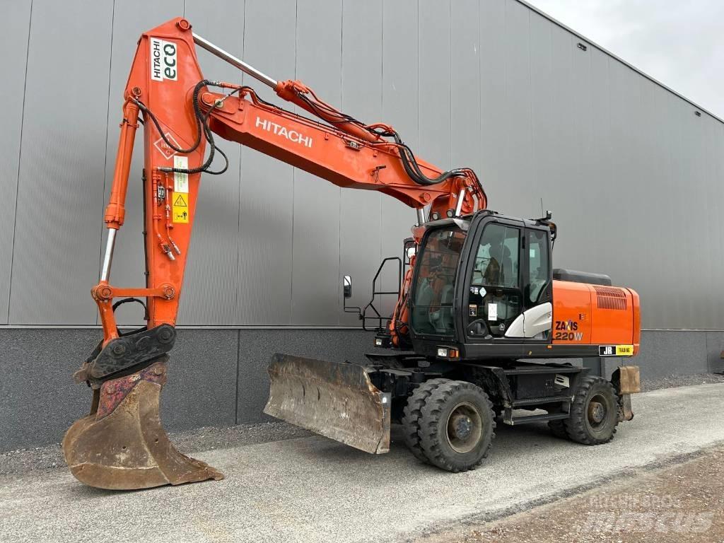 Hitachi ZX220W-5B Kolová rýpadla