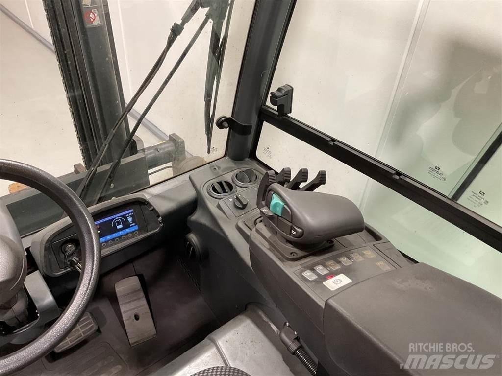 Mitsubishi FB50-2 Akumulátorové vozíky