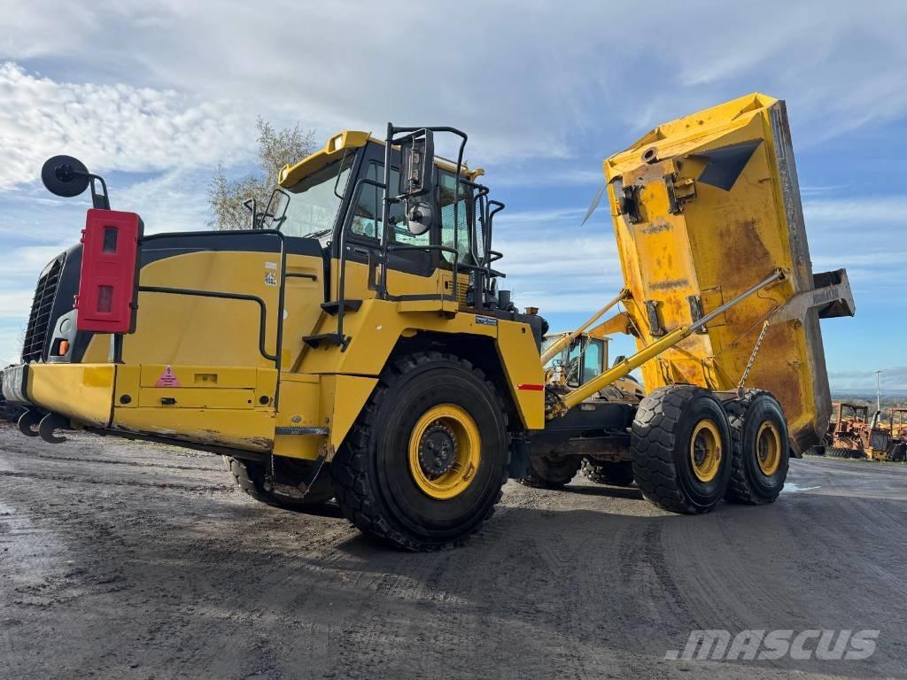 Komatsu HM 300-3 Kloubové dempry