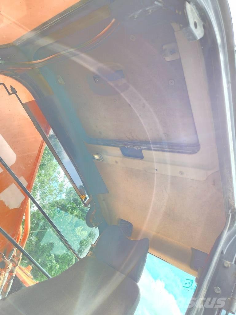 Hitachi ZX 330 LC-5 Pásová rýpadla