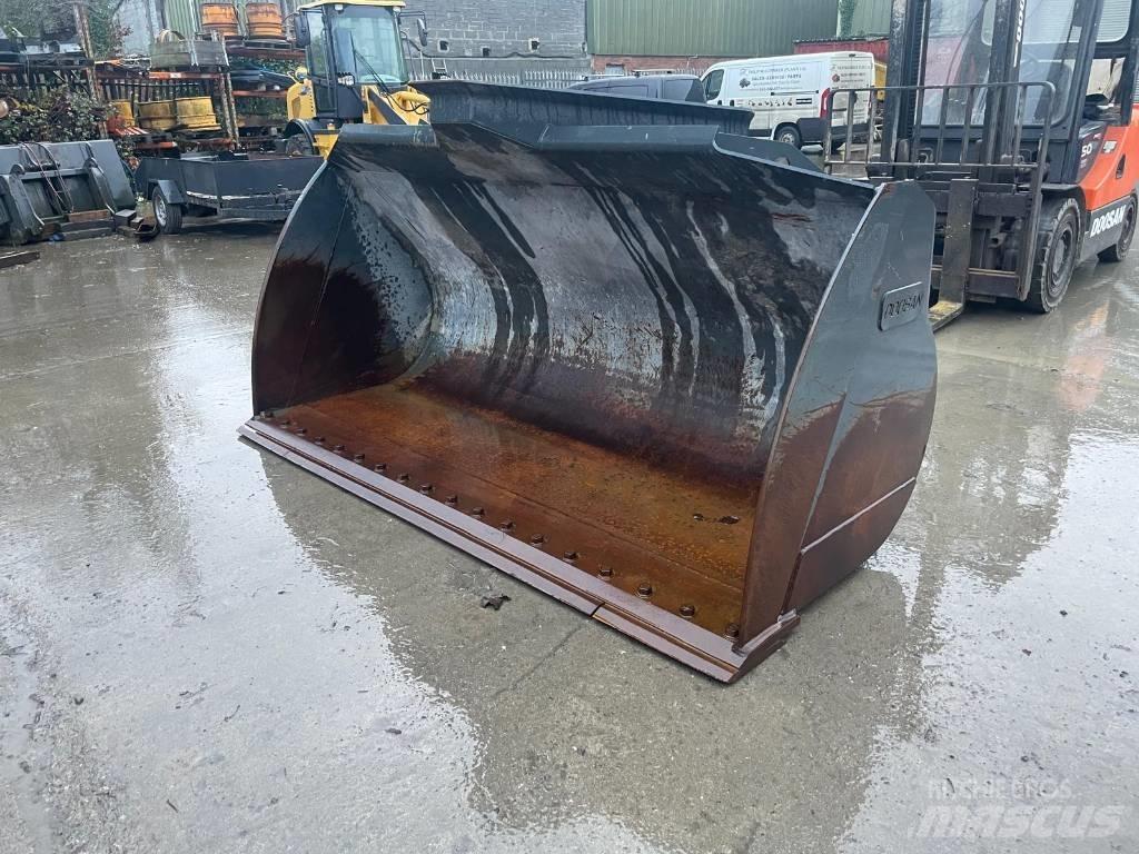 Doosan DL 280-5 Lopaty
