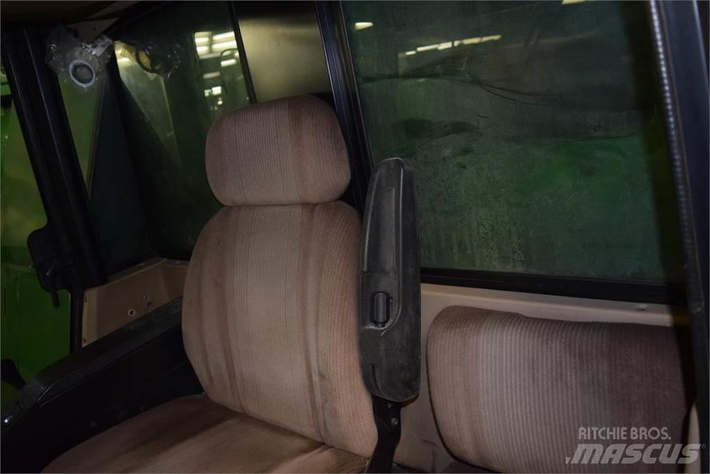 John Deere 2064 Sklízecí mlátičky