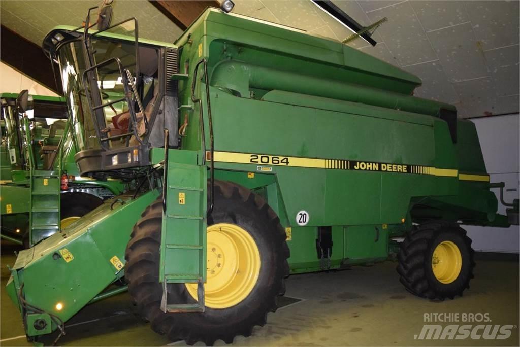 John Deere 2064 Sklízecí mlátičky