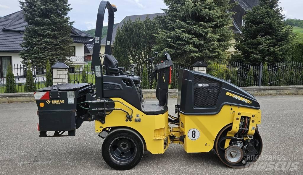 Bomag BW 100 AC Kombinované válce