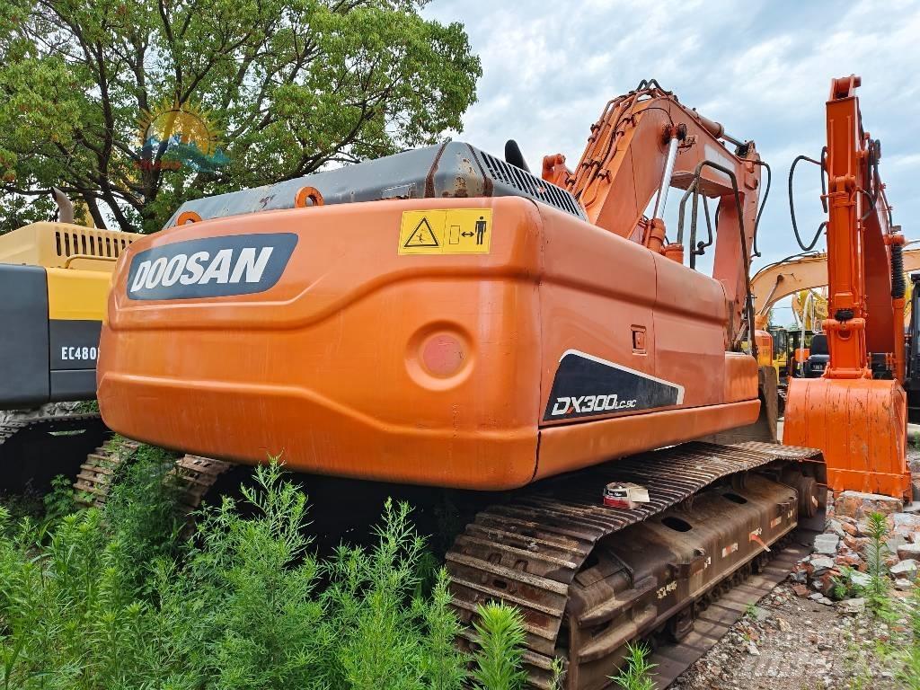 Doosan DX 300 LC-9C Pásová rýpadla