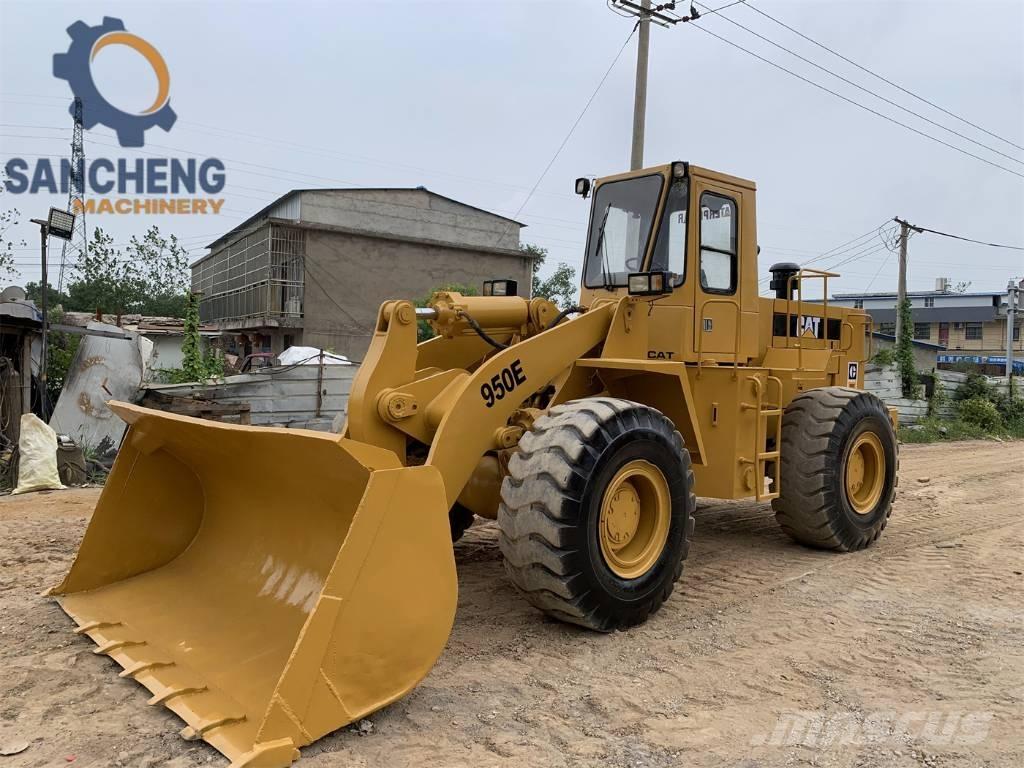 CAT 950 E Kolové nakladače