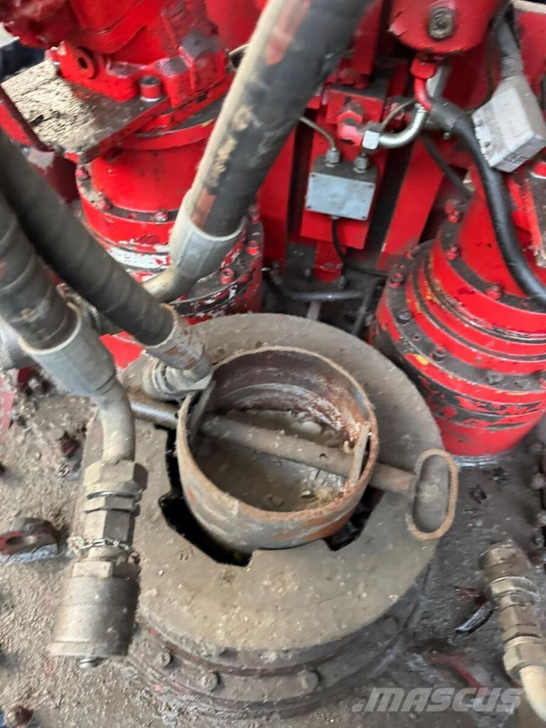 ABI RE 12/14300 Pilířové jeřáby