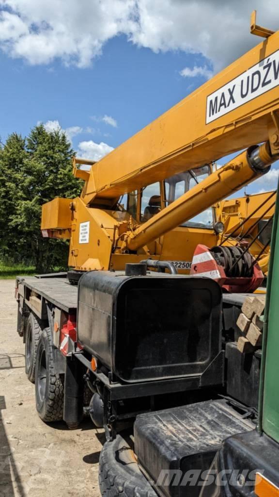 Kamaz KC 45719 Univerzální terénní jeřáby