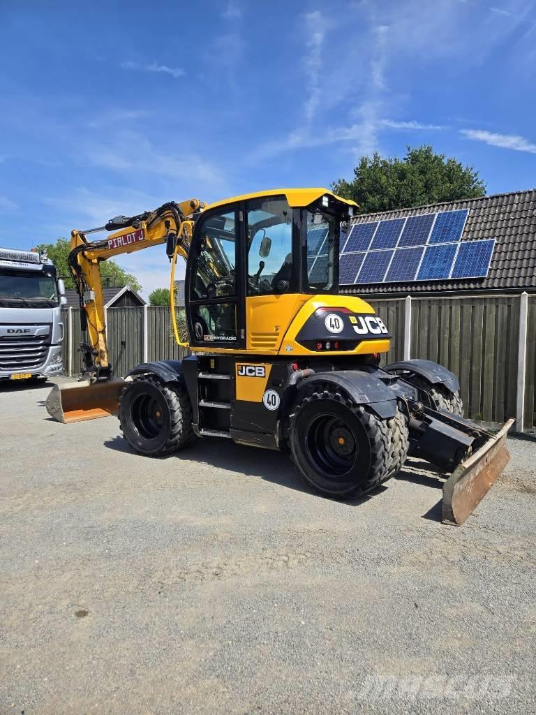 JCB 110 W Kolová rýpadla