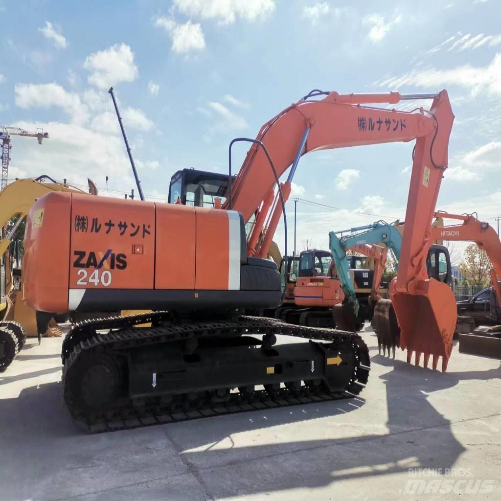 Hitachi ZX 240 Pásová rýpadla