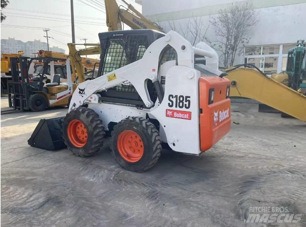 Bobcat S185 Smykem řízené nakladače