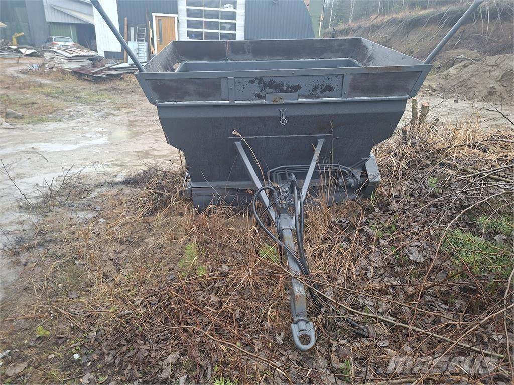  Hiekotinvaunu Sypače písku a soli