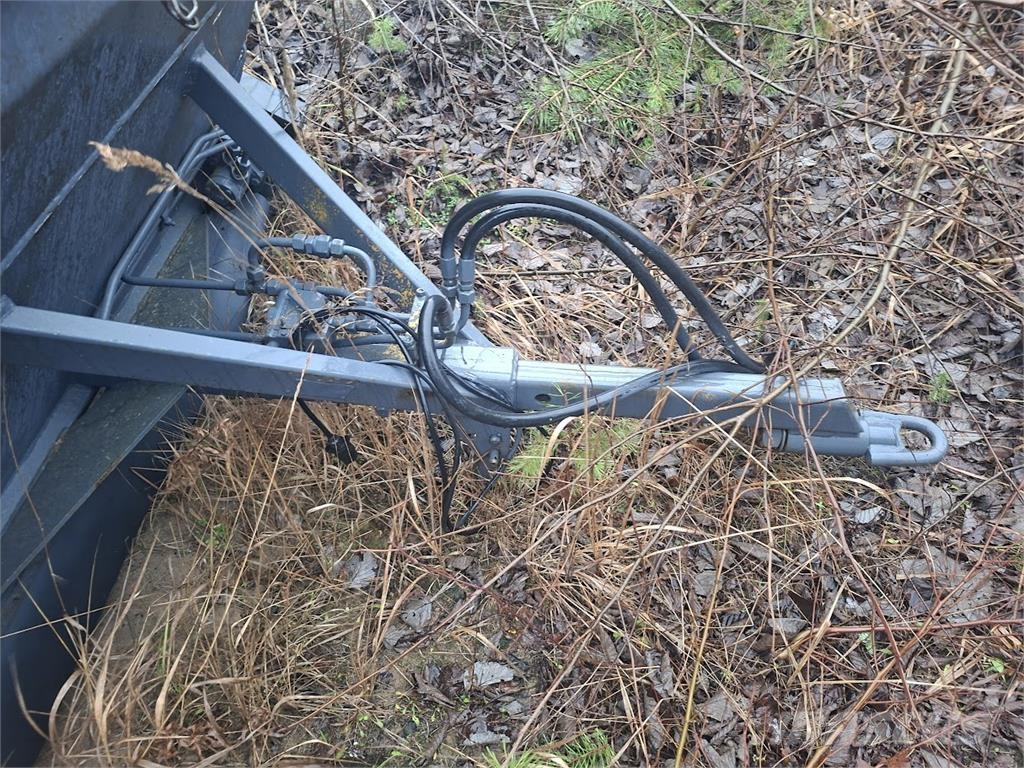  Hiekotinvaunu Sypače písku a soli