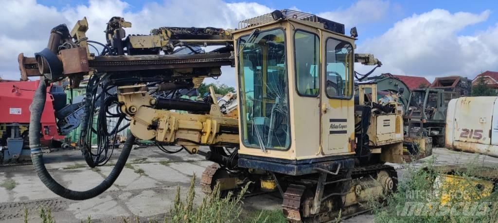 Atlas Copco ROC 812 Povrchové vrtací stroje