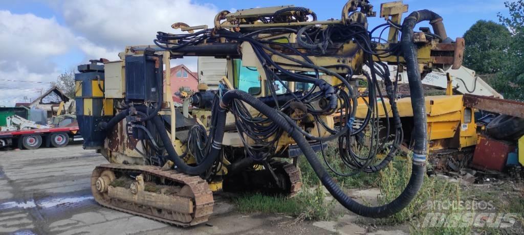 Atlas Copco ROC 812 Povrchové vrtací stroje