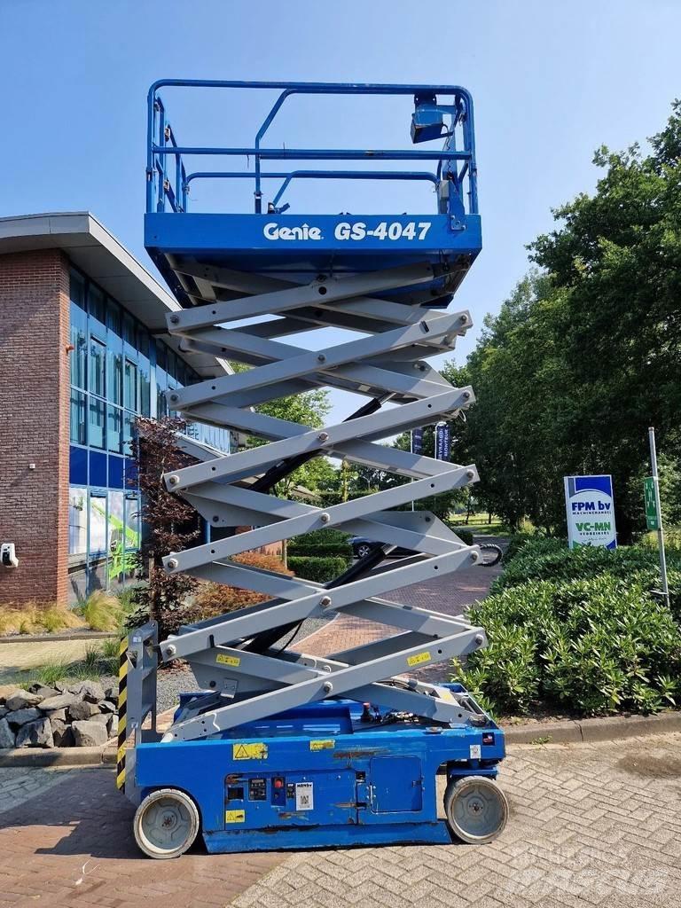 Genie GS-4047 Nůžková zvedací plošina