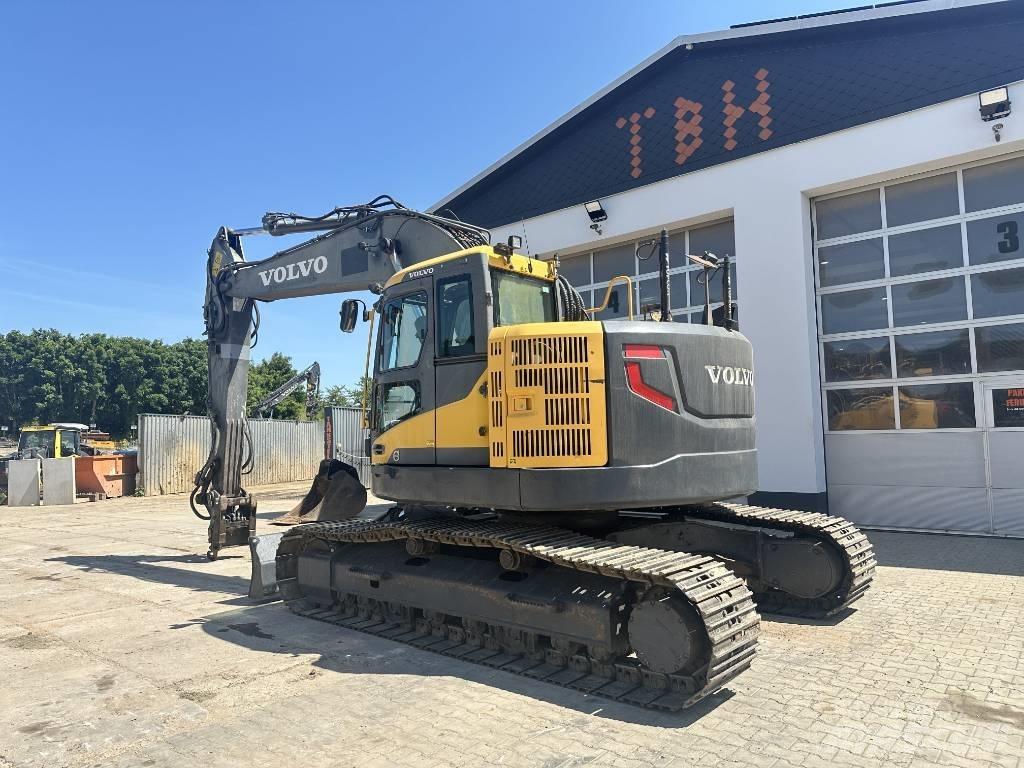 Volvo ECR 235 D Pásová rýpadla