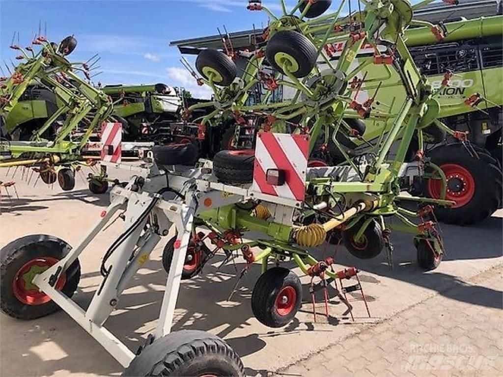 CLAAS Volto 1320 T Obraceče a shrabovače sena