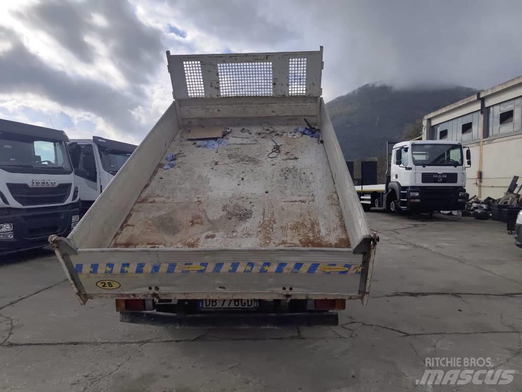 Isuzu NPR77G-5DX Autojeřáby, hydraulické ruky