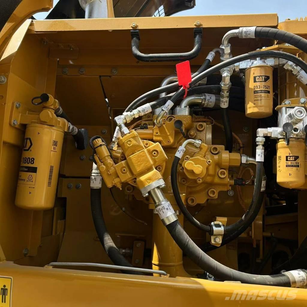 CAT 336 D L Pásová rýpadla