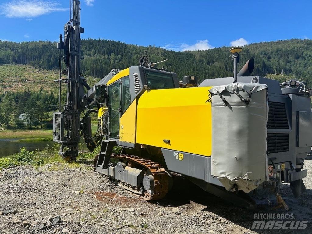 Epiroc Smartroc T40 Povrchové vrtací stroje