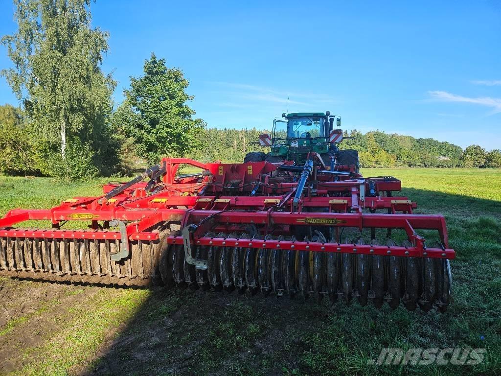 Väderstad Topdown500 Kultivátory