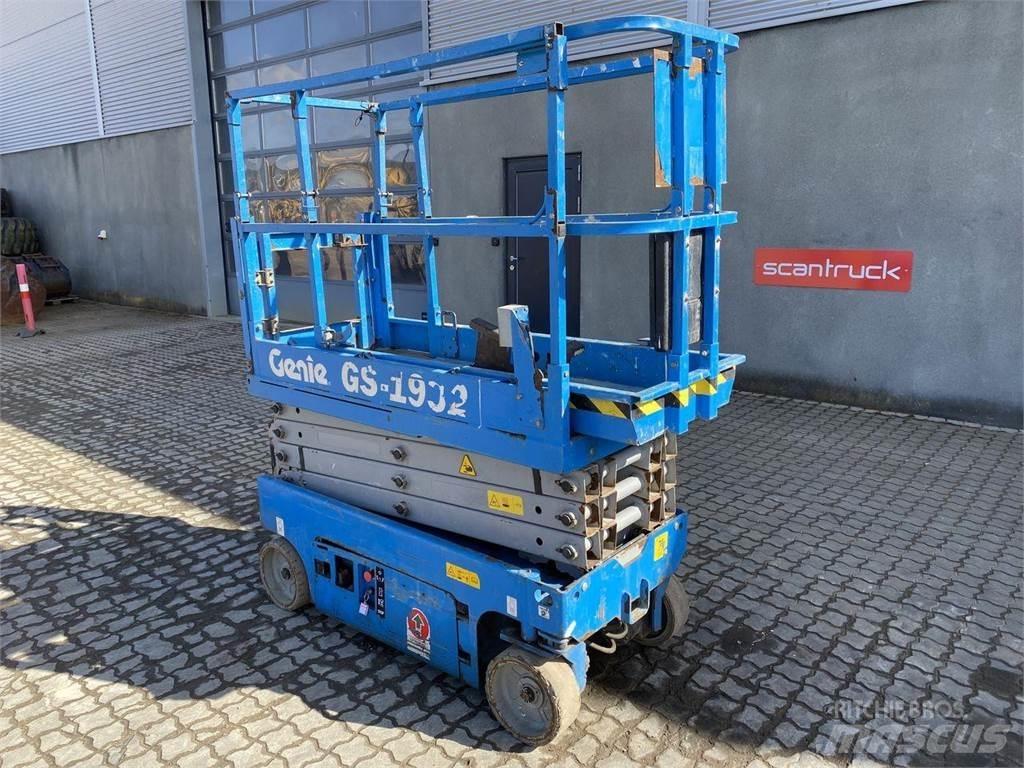 Genie GS1932 Nůžková zvedací plošina