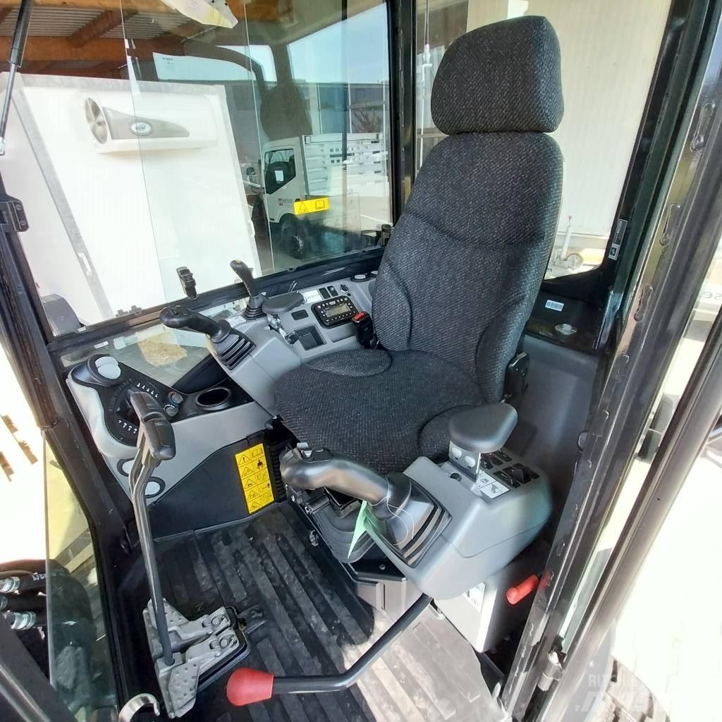 Bobcat E 27 Mini rýpadla < 7t