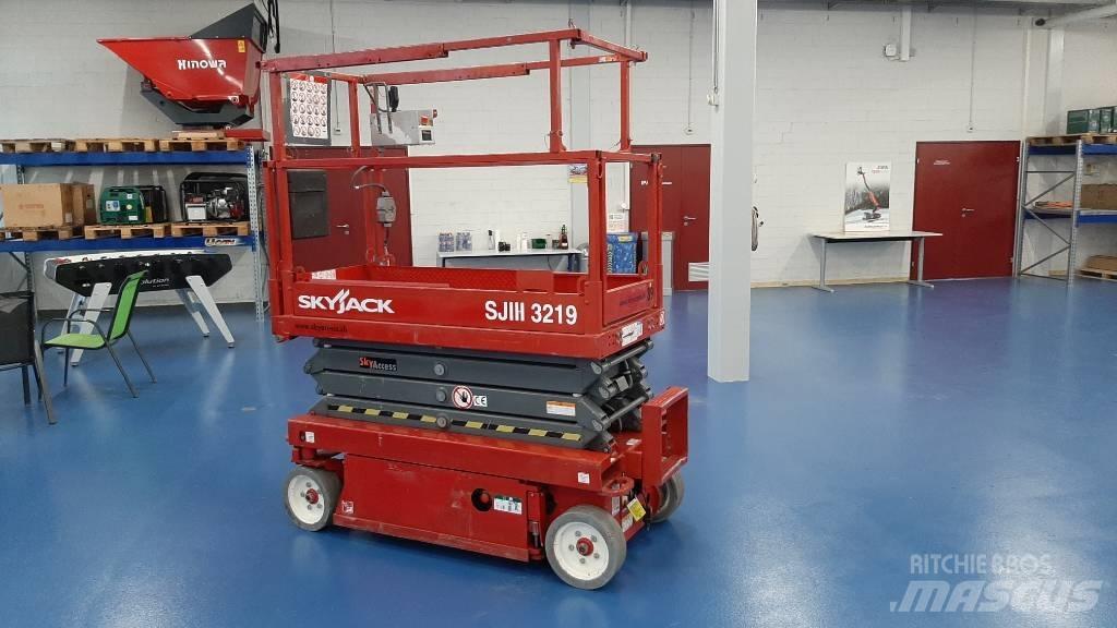 SkyJack SJIII 3219 Nůžková zvedací plošina
