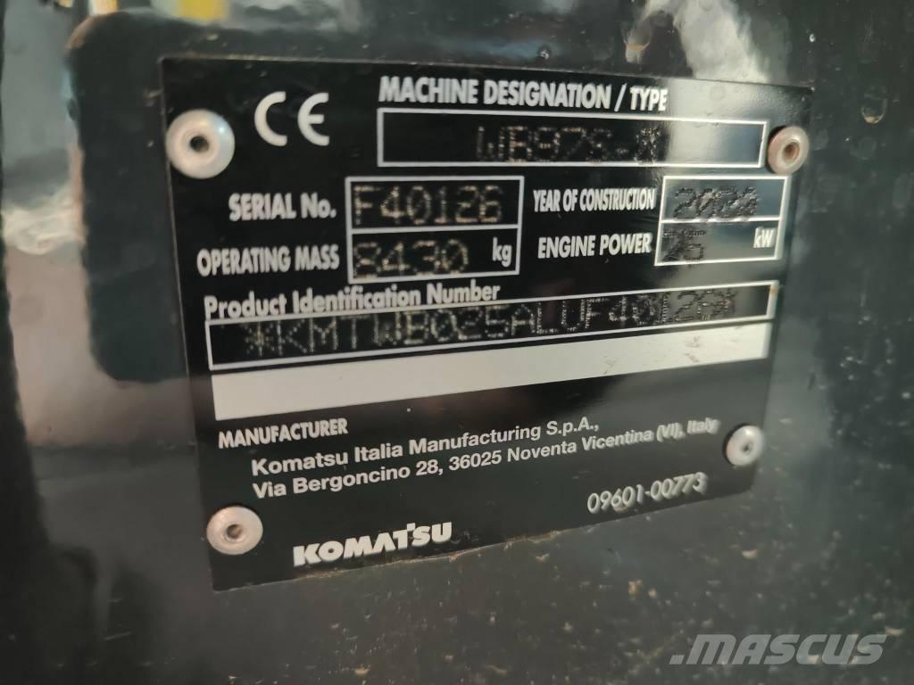 Komatsu WB 97 S-8 Rýpadlo-nakladače