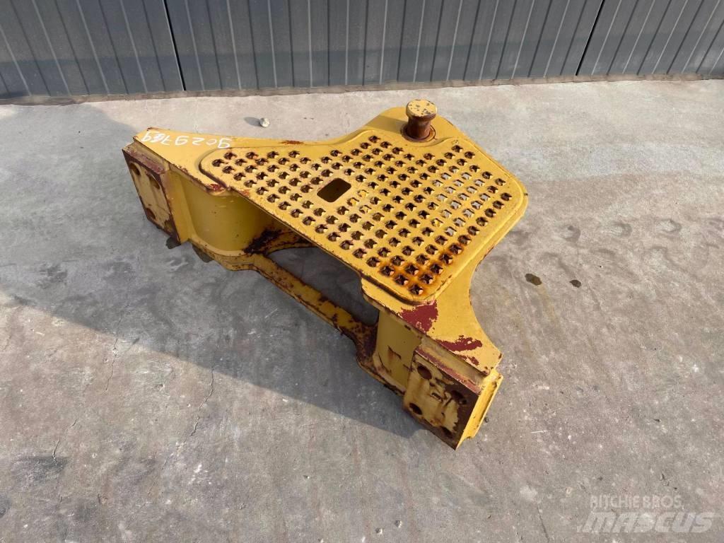 CAT D6K Zugtraverse Ostatní komponenty