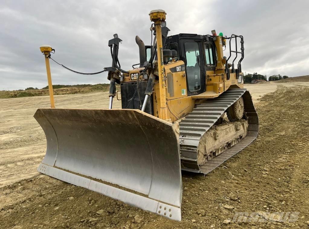 CAT D 6 T LGP Pásové dozery