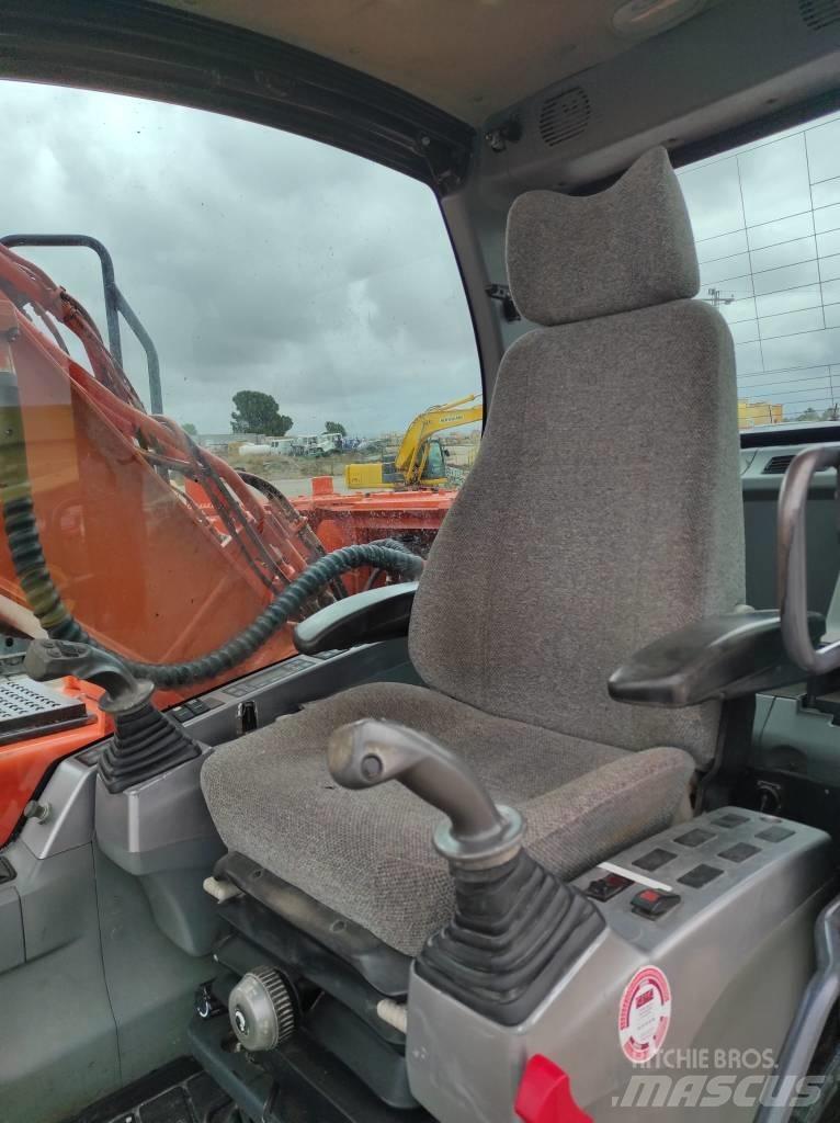 Doosan DX 180 LC Pásová rýpadla