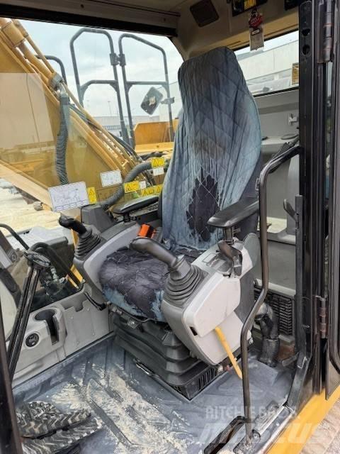 CAT 323 E Pásová rýpadla