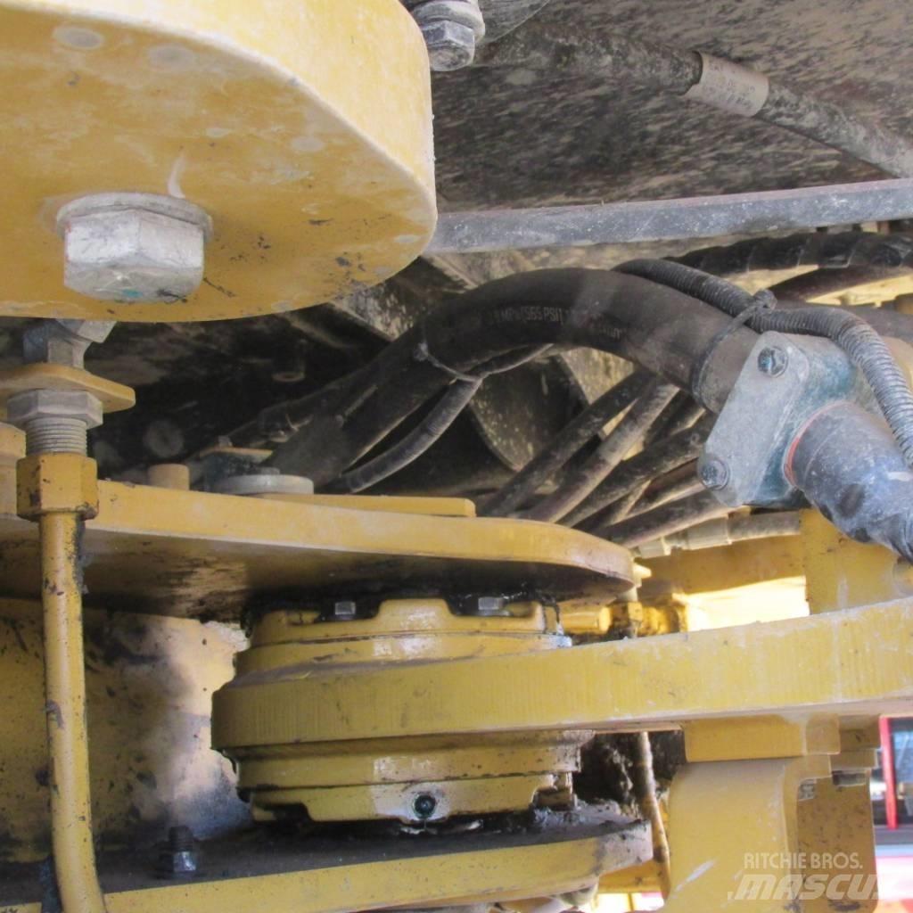 CAT CAT 966L Kolové nakladače