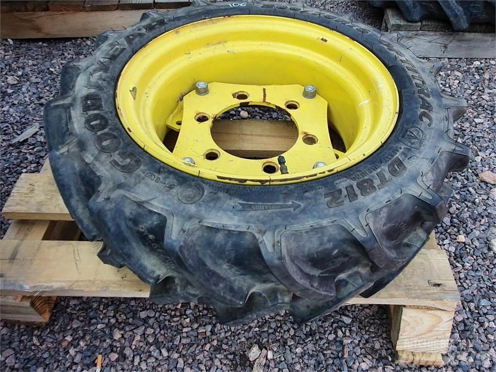 Goodyear 200/70R16 Pneumatiky, kola a ráfky