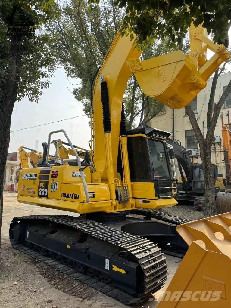 Komatsu PC 220 LC Pásová rýpadla