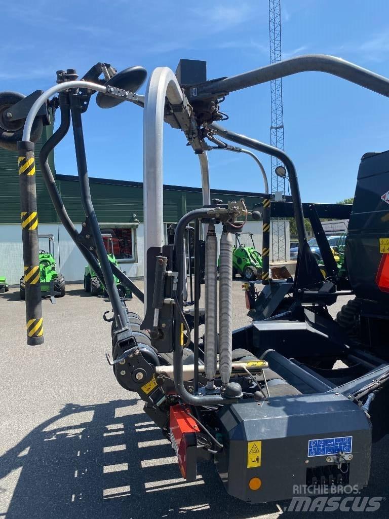 Kuhn VBP2295 Lis na válcové balíky