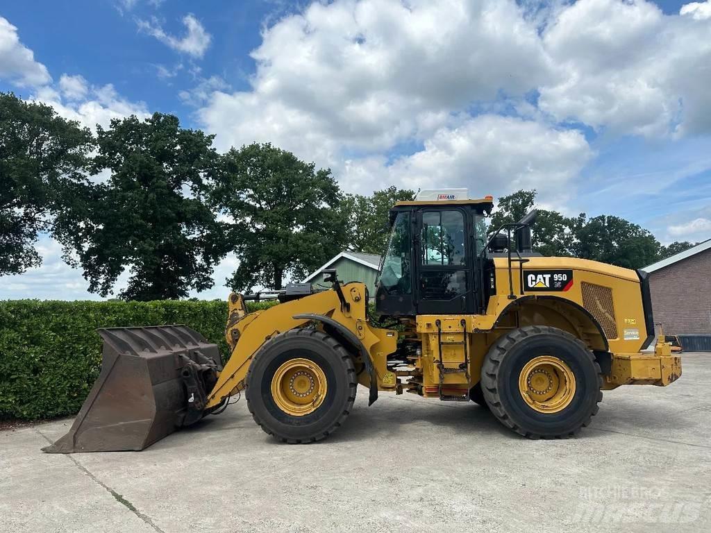 CAT 950G Kolové nakladače