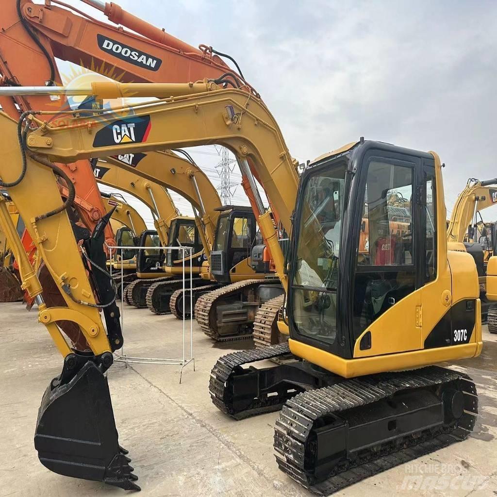 CAT 307 C Mini rýpadla < 7t