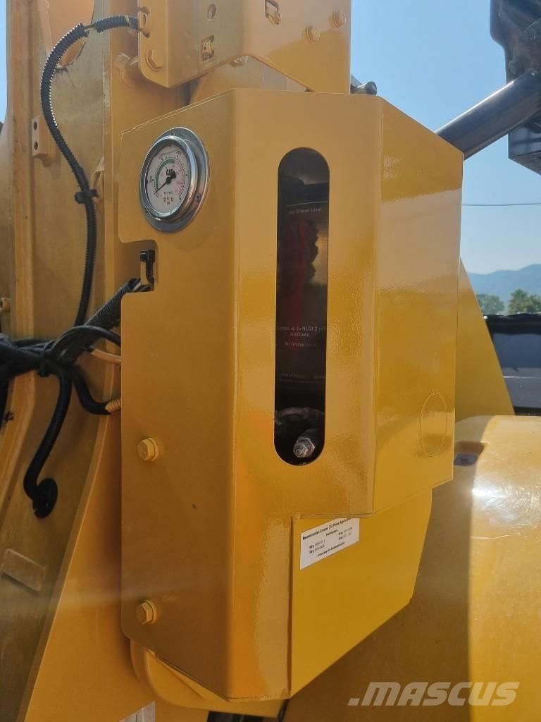 CAT 938 M Kolové nakladače