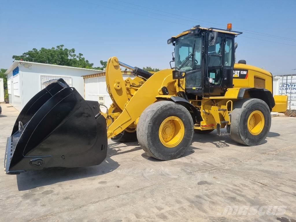 CAT 938 M Kolové nakladače