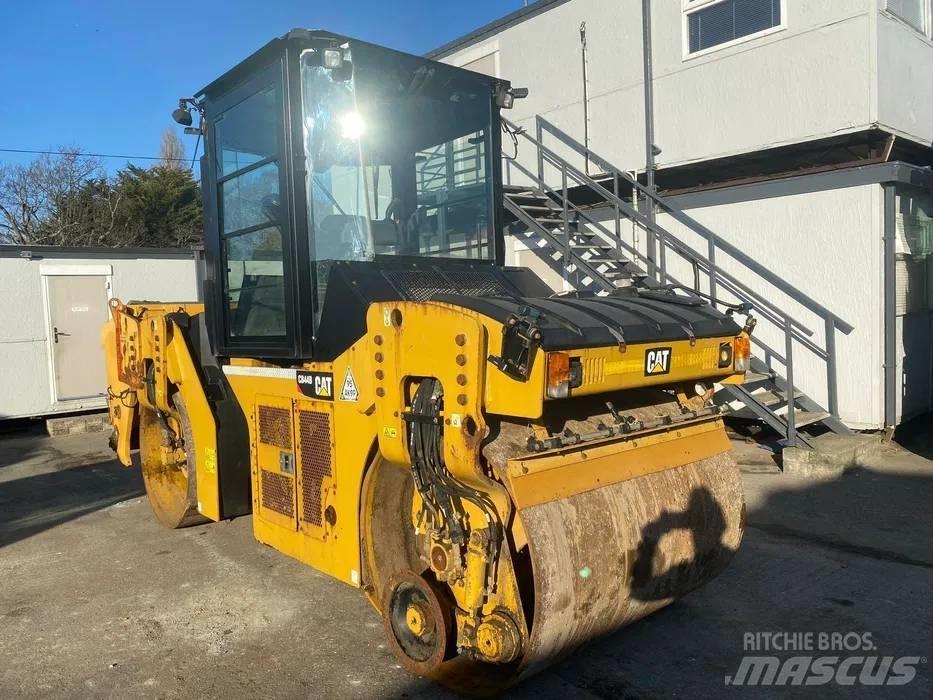 CAT CB 44 B Tandemové válce