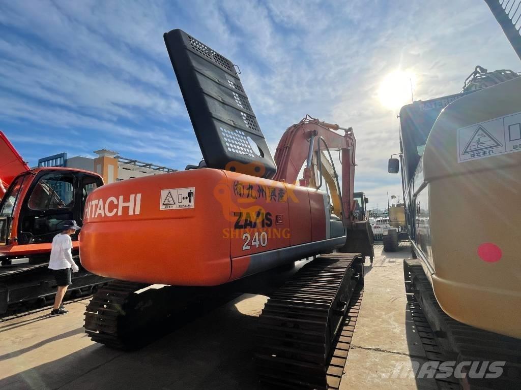 Hitachi ZX 240 Pásová rýpadla
