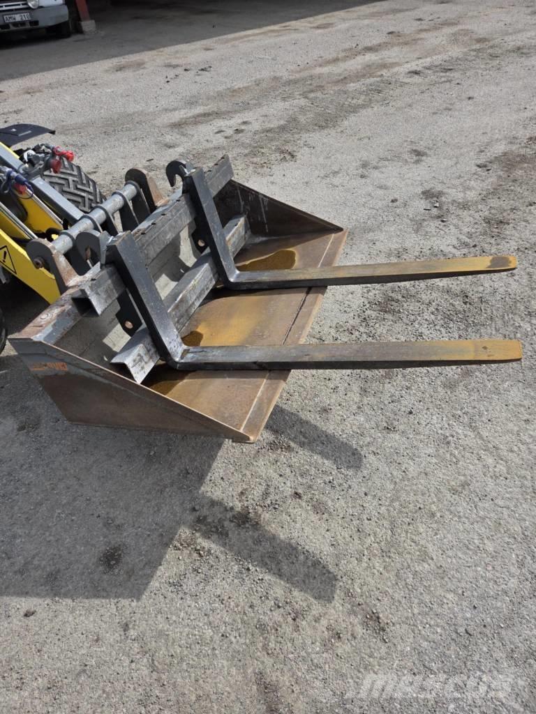 Wacker Neuson WL 28 Kolové nakladače